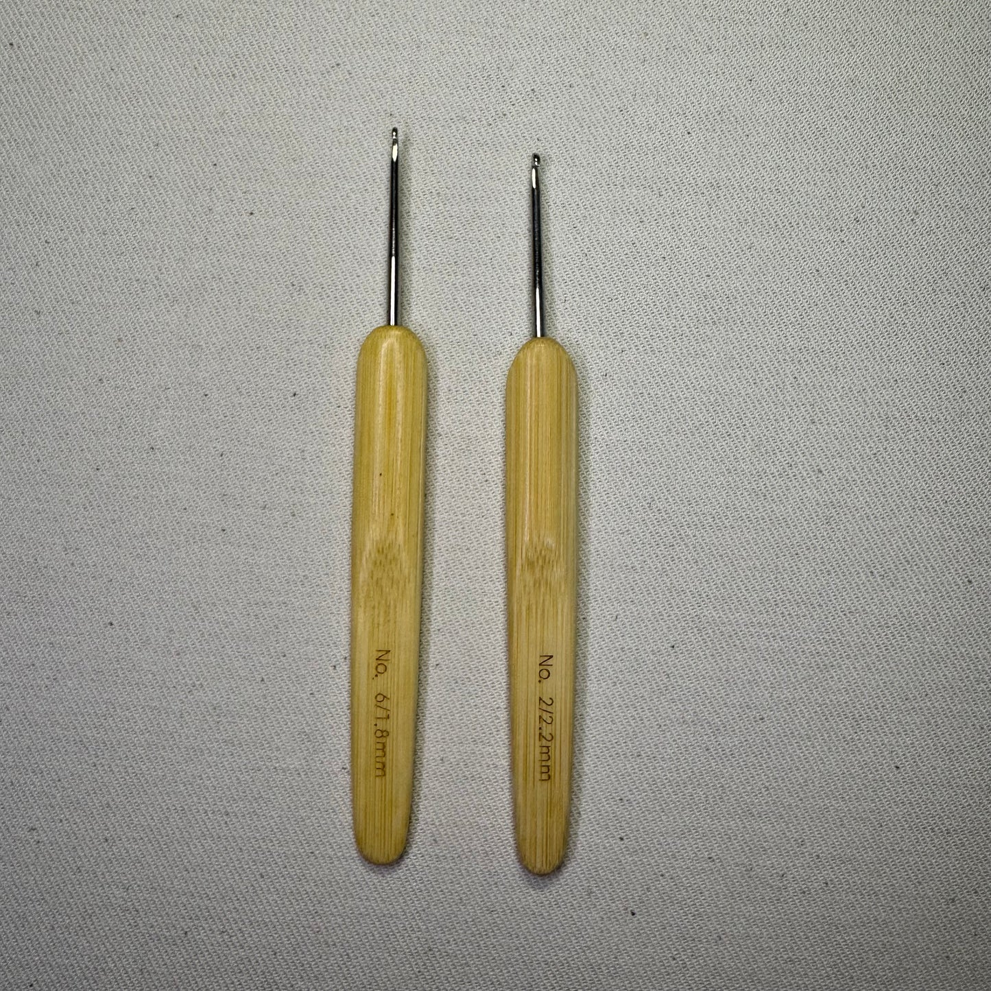 Metal Head Crochet Hooks 5.5" (14 cm), Natural